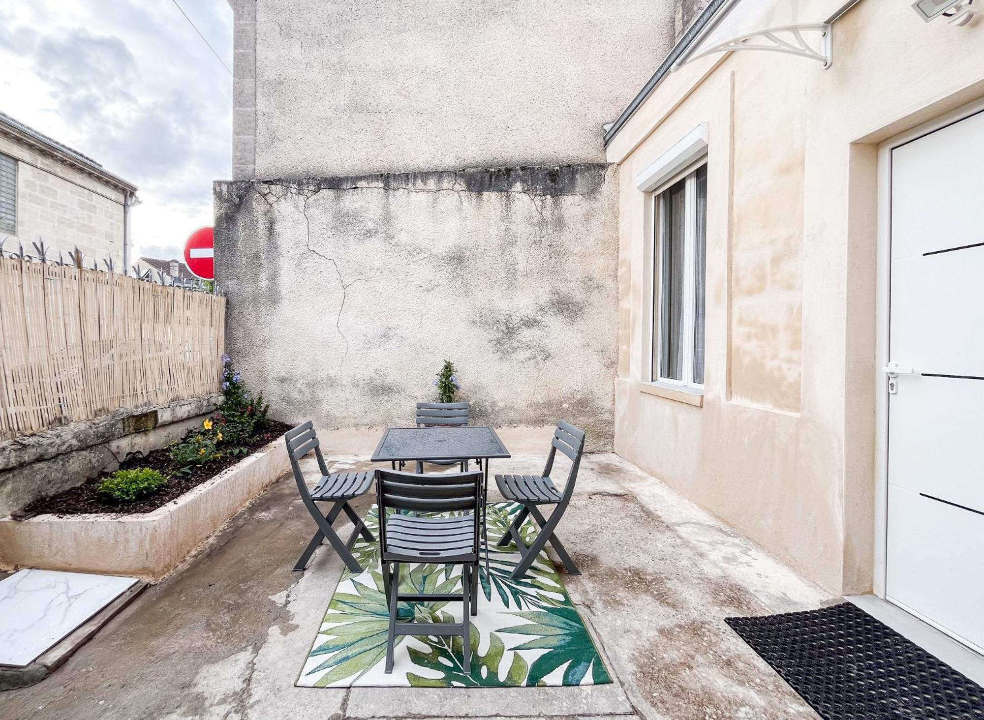 Echoppe Typique Avec Terrasse Villa Talence Bagian luar foto